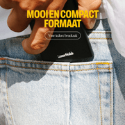 zwarte pasjeshouder in broekzak