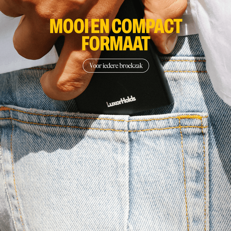 zwarte pasjeshouder in broekzak